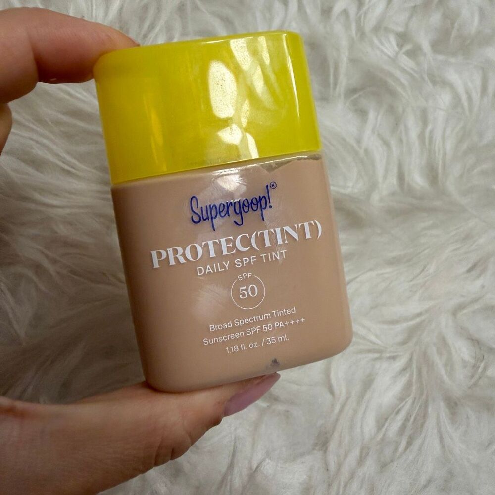 SUPERGOOP! Protec(tint) Daily SPF Tint SPF 50 Sunscreen Skin Tint 22W - Picture 5 of 6